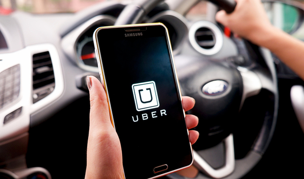Компанія Uber в Україні повідомила водіям, зареєстрованим в системі, що відмовляється від «евроблях».