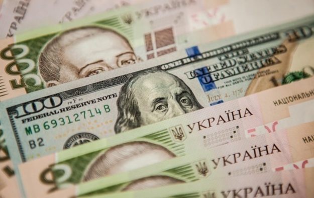 Національний банк України встановив на 17 травня 2019 року офіційний курс гривні на рівні 26,3429 грн / дол.