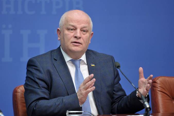 31 травня перший віце-прем'єр-міністр України Степан Кубів відзвітував у парламенті про здобутки уряду.