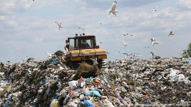В Киеве планируют построить мусороперерабатывающий комплекс общей мощностью 700 тысяч тонн мусора в год, который также будет сортировать мусор.