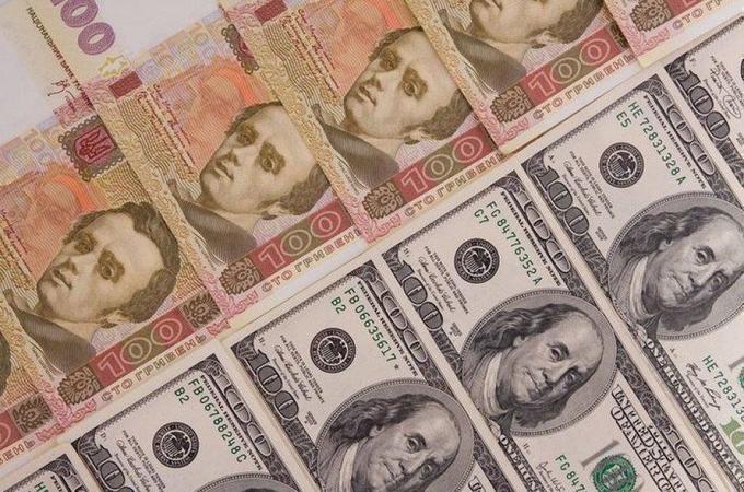 На закрытии межбанка американский доллар в покупке подешевел на 15 копеек, в продаже — на 14 копеек.