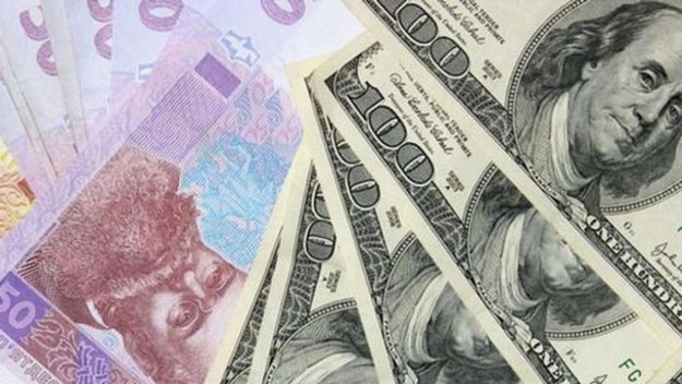 Українська гривня за офіційним курсом Національного банку за червень зміцнилася до долара США на 2,5% — до 26,18 грн/дол.