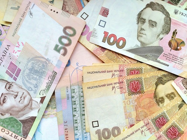 Национальный банк Украины  установил на 4 июля 2019 официальный курс гривны на уровне  26,0448 грн/$.