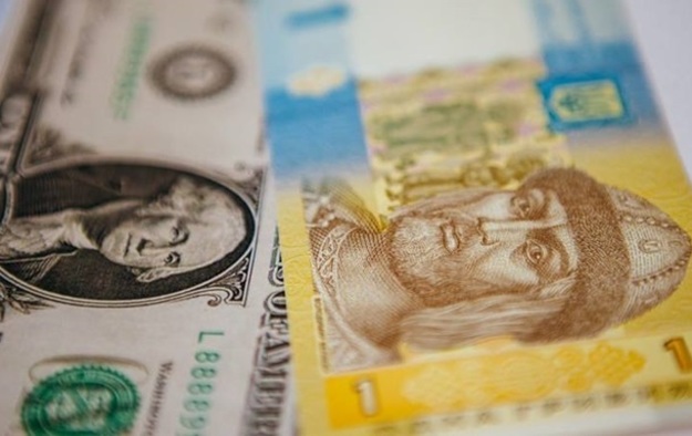 Национальный банк Украины  установил на 12 июля 2019 года официальный курс гривны на уровне  25,8018 грн/$.