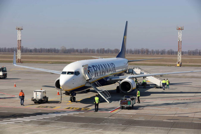 Ryanair запустил короткую распродажу 50 000 на осенние рейсы, которая охватывает в том числе украинcкие направления.