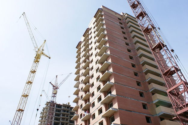 В Киеве насчитывается 152 рисковых объекта строительства, что составляет 73% от общего количества возводимых домов.
