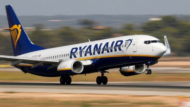 Ірландська авіакомпанія Ryanair запустила розпродаж авіаквитків на осінній період.
