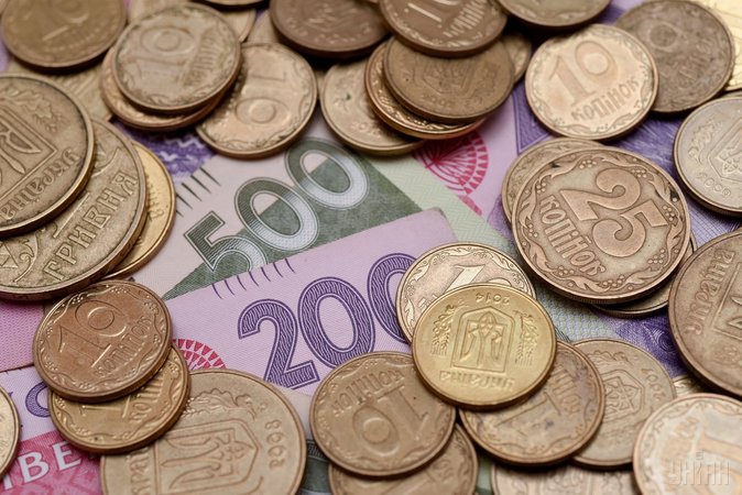 По состоянию на 1 августа на едином казначейском счете находится 48,96 миллиарда гривен — это в 3,7 раза больше, чем 1 июля.