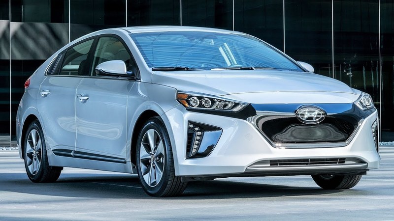 В рейтинге самых энергоэффективных автомобилей на электрической тяге лидирует модель Hyundai Ioniq Electric 2019.