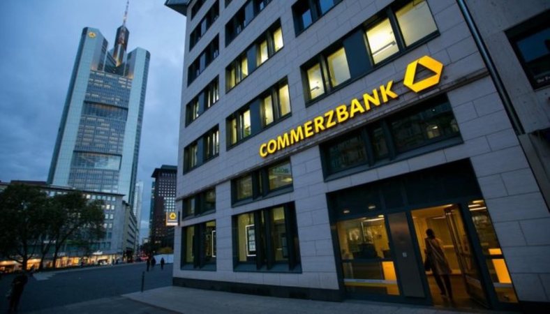 Другий за величиною банк Німеччини Commerzbank AG збирається закрити від 100 до 200 своїх відділень.