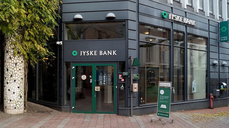 Третий по величине банк Дании Jyske Bank первым в мире ввел отрицательную ставку по ипотечным кредитам.
