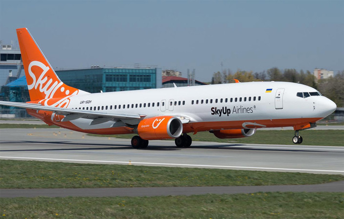 Комиссия Госавиаслужбы Украины 27 августа отклонила заявку авиакомпании SkyUp на регулярные рейсы в Зальцбург, но одобрила перелеты в Коломбо и Тель-Авив.