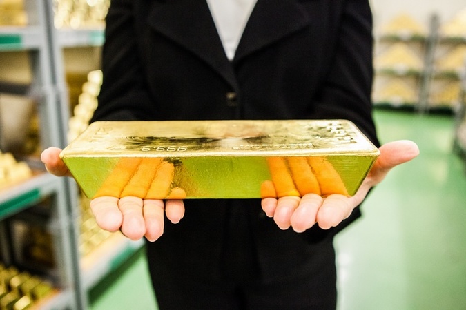 В сентябре предприниматели и корпоративные клиенты, открывшие счет для бизнеса в Приватбанке, смогут дополнительно получить золотые слитки от 2 до 10 г.
