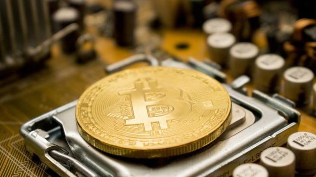 Ціна Bitcoin в понеділок, 2 вересня піднялася до 9764 доларів, показавши тим самим добове зростання на 1,26%.