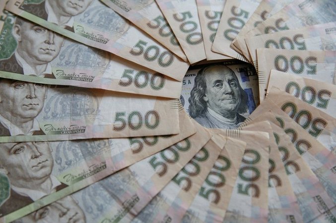 Курс гривні у вересні може стабілізуватися на рівні 25-25,8 грн за долар.