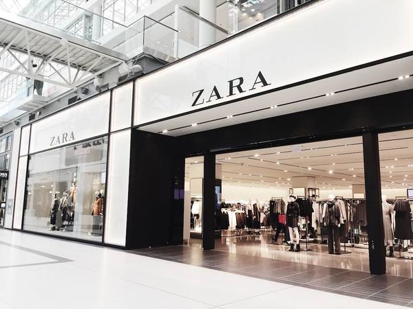 В торговой сети Zara, которая принадлежит группе компаний Inditex испанского бизнесмена Амансио Ортега, скоро появится онлайн-магазин в Украине.