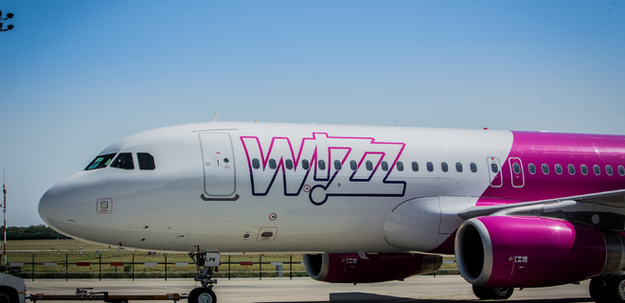 Лоукост Wizz Air поднял цену программы Wizz Discount Club, максимальную цену на регистрируемый багаж и приоритетную посадку.