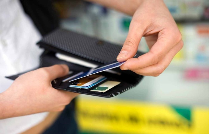 Приватбанк анонсировал выход новой функции оплаты товаров и услуг в интернет-магазинах, которая не предусматривает ввода номера карты и других реквизитов при осуществлении перерасчета средств.