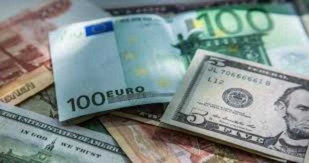 К закрытию межбанка американский доллар подорожал на 17 копеек, евро — на 9 копеек как в покупке, так и в продаже.