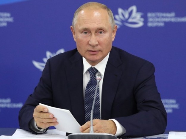 Президент России Владимир Путин заявил, что РФ готова на год продлить существующий договор на транзит газа через Украину, если не будет подписан новый договор.