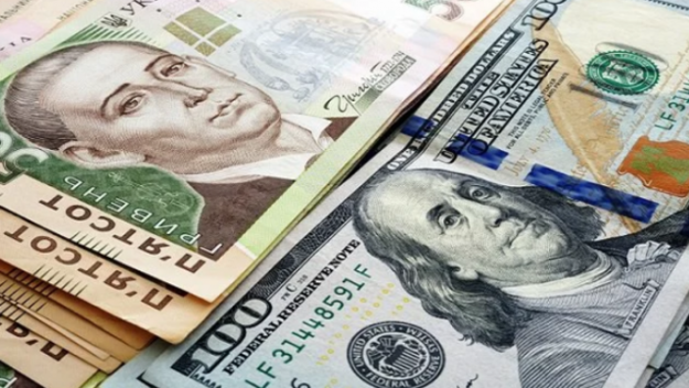 На поточному тижні очікується зростання курсу долара до гривні, готівковий долар у банках може торгуватися по 25,2/25,5 грн.