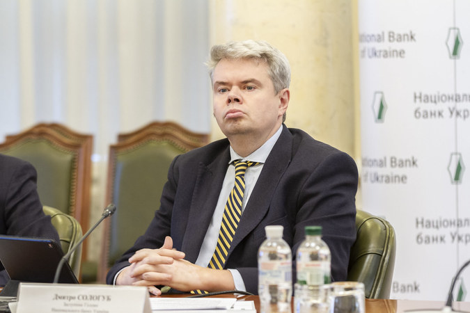 Укрепление гривны позитивно влияет на соотношение госдолга Украины к ВВП, привлечение инвестиций и рынок труда.
