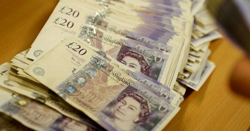Британський фунт стерлінгів перейшов від зниження до зростання і перевищив позначку $1,30 вперше з травня, передає Інтерфакс-Україна.