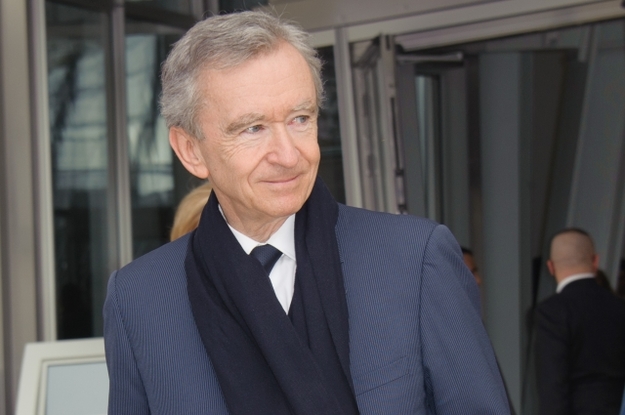 Голова і генеральний директор холдингу Louis Vuitton Moët Hennessy (LVMH) Бернар Арно посів друге місце в рейтингу найбагатших людей світу за версією Forbes.