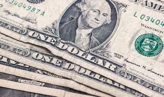 К закрытию межбанка американский доллар в покупке потерял 5 копеек, в продаже — 8 копеек.