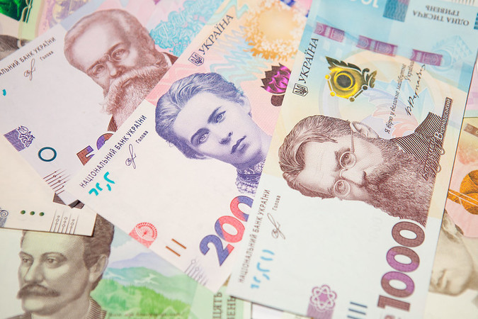 Национальный банк Украины установил на 16 декабря 2019 официальный курс гривны на уровне  23,498 грн/$.