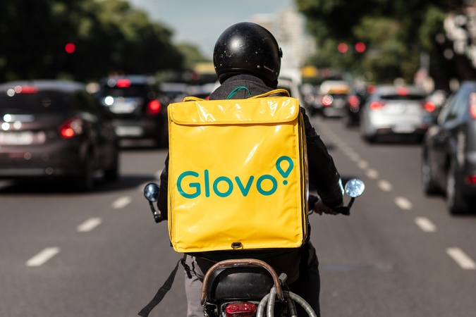 Сервіс швидкої кур'єрської доставки Glovo отримав 150 мільйонів євро інвестицій і отримав статус «єдинорога» — бізнесу, який оцінюється в більш ніж $1 мільярд.