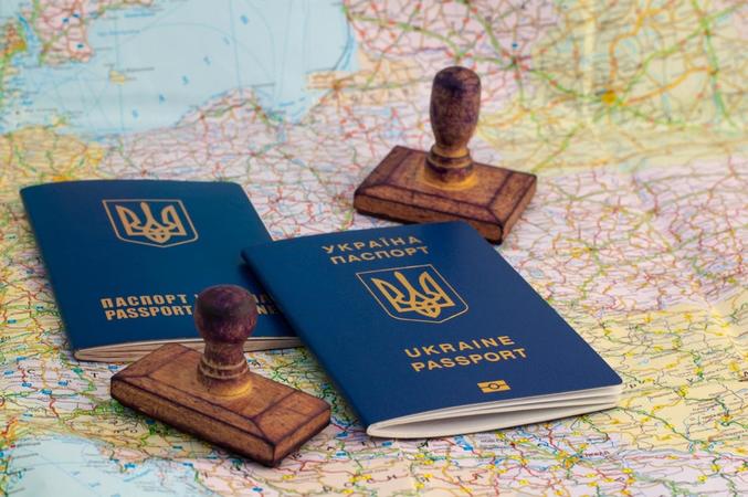 Украинцы должны будут перед поездкой в страны Шенгенской зоны заполнять онлайн-анкету ETIAS — EU Travel Information & Authorisation System — и платить 7 евро (раз в 3 года).