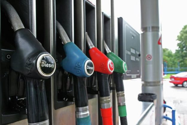 За результатами аналізу грудневих цін АЗС на бензин та паливо, Антимонопольний комітет встановив, що рівень цін не корелюється зі змінами факторів, що впливають їх формування.