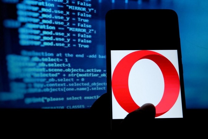 Браузер Opera работает с четырьмя приложениями для Android, которые нарушают политику Google Play Store в вопросах кредитования.