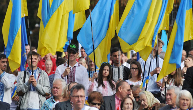 За результатами перепису, в Україні проживає 37,289 млн осіб, без врахування мешканців окупованих територій.