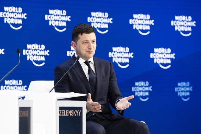 Во время выступления на Всемирном экономическом форуме в Давосе Президент Владимир Зеленский призвал международных инвесторов в Украину.