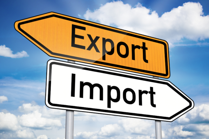 Мінекономіки скасувало 27 тисяч санкцій, накладених на підприємства, що займаються зовнішньою торгівлею, тобто експортерів та імпортерів.