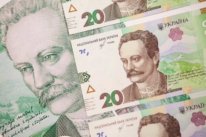 Національний банк України встановив на 6 лютого 2020 офіційний курс гривні на рівні 24,7959 грн/$.