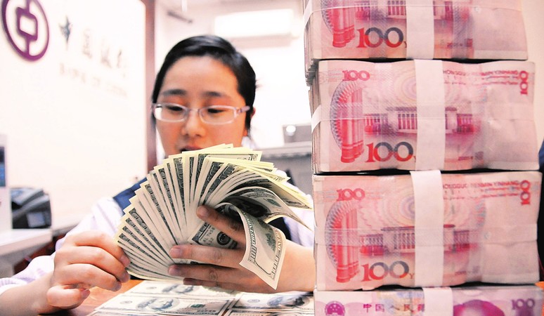 Попытки Китая удержать экономику, «залив» ее деньгами, могут разогнать инфляцию во всем мире и даже ударить по стабильности доллара.