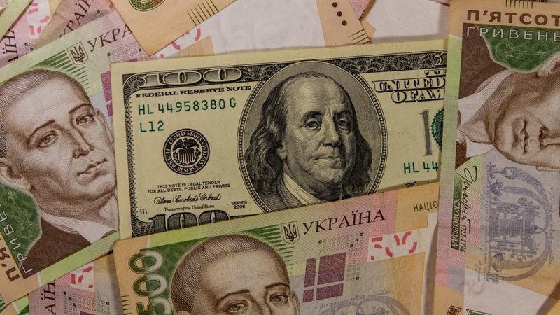 Национальный банк Украины  установил на 5 марта 2020 официальный курс гривны на уровне  24,8908 грн/$.