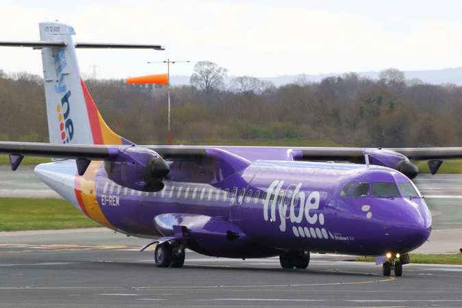 Британська авіакомпанія Flybe, яка є найбільшим регіональним авіаперевізником Європи, збанкрутувала, незважаючи на спроби влади підтримати її.