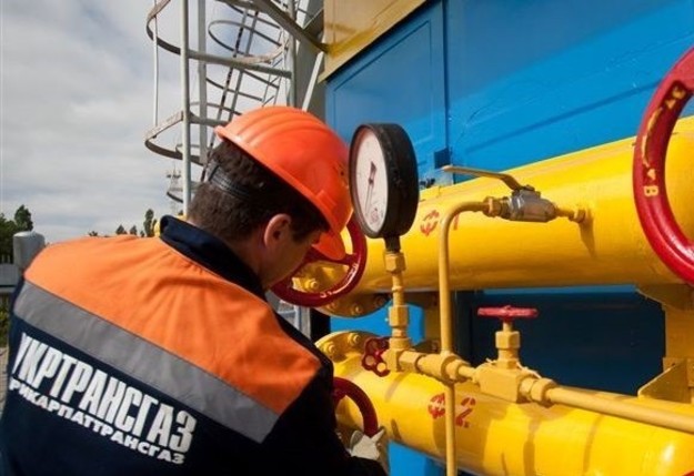 Северный апелляционный хозяйственный суд отменил решение о взыскании с Укртрансгаза, который управляет подземными газовыми хранилищами Украины, 2 миллиардов гривен и снял арест со счетов компании.