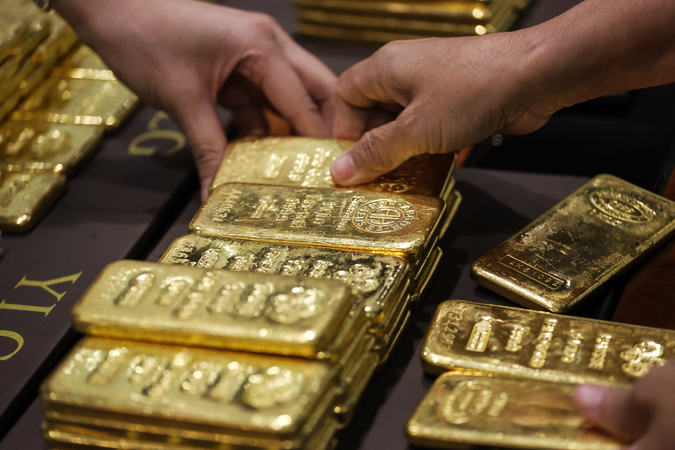 Как купить золото в банке