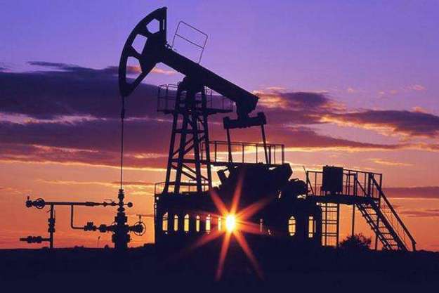 Ціна на нафту зі США впала до рекордно низького рівня, який не фіксувався ще з 1999 року.
