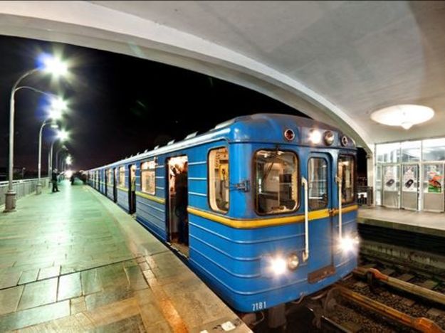 Метрополитен в Украине полностью откроют на четвертом этапе выхода страны из карантина.