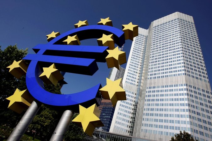 Цього тижня Вищий суд Німеччини постановив, що купівля облігацій ЄЦБ у рамках програми кількісного пом’якшення з 2015 по 2018 рік та її поновлення наприкінці 2019 року не враховує «принцип пропорційності» та перевищує повноваження ЄЦБ.
