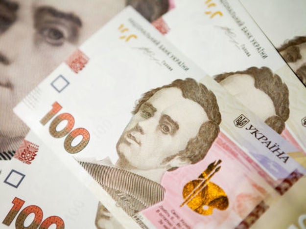 Національний банк України встановив на 12 травня 2020 офіційний курс гривні на рівні 26,8196 грн/$.
