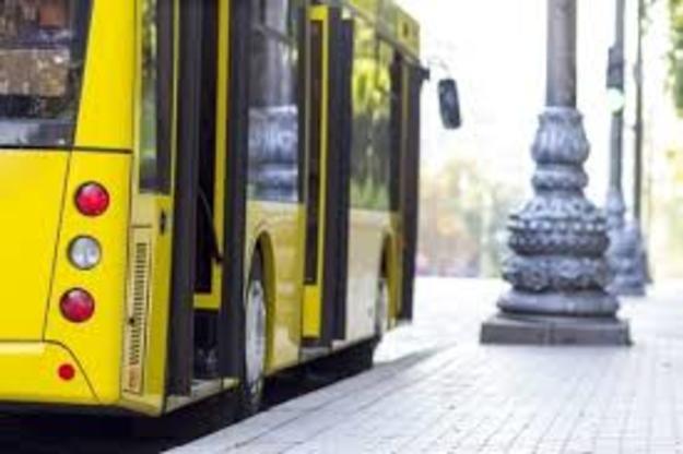 В Киеве с 12 мая увеличат количество маршрутов наземного общественного транспорта.