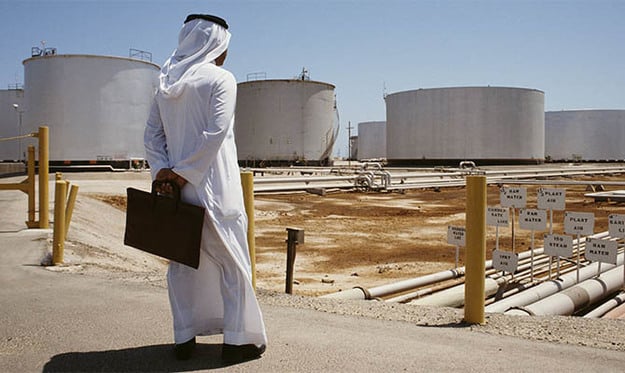 Міністерство енергетики Саудівської Аравії наказало держкомпанії Saudi Aramco знизити видобуток нафти у червні ще на 1 мільйон барелів на добу, на додаток до зобов'язань країни в рамках угоди ОПЕК +.