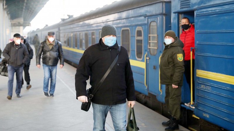 Укрзализныця готова возобновить пассажирские перевозки дальнего следования с 1 июня.